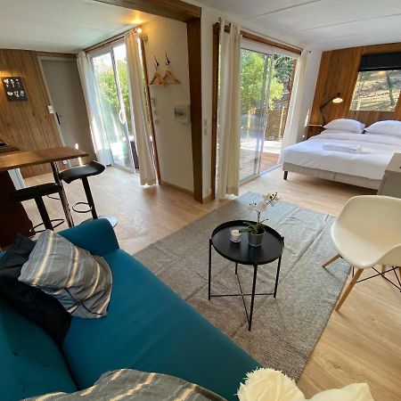 Superbe Cabane Jacuzzi Jardin Clim Wifi Parking Meyreuil Exterior photo